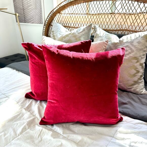 WORLD MARKET Rich Burgundy Cherry Red Velvet Pillow Case Sham 18" Square Set 2 - Picture 1 of 7